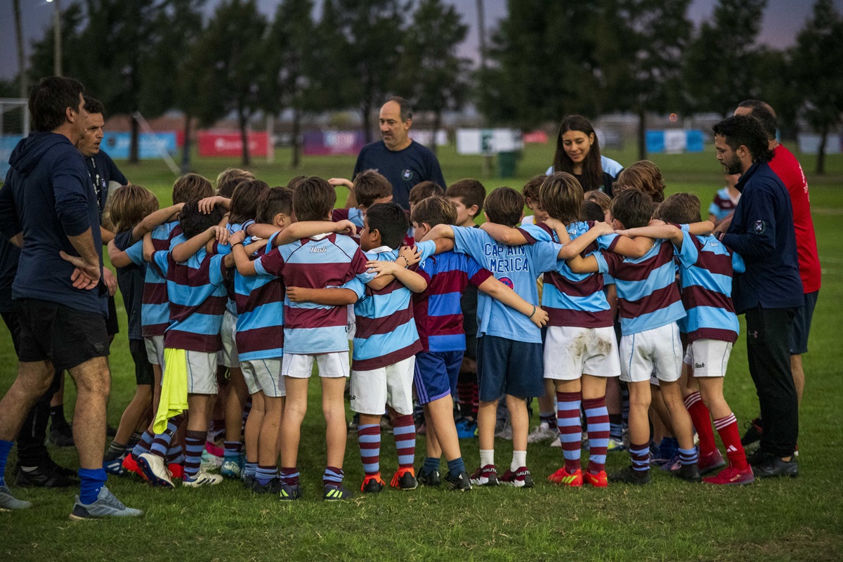 Un club de Rosario de primera línea desembarca en Funes con rugby y hockey en Estancia Damfield